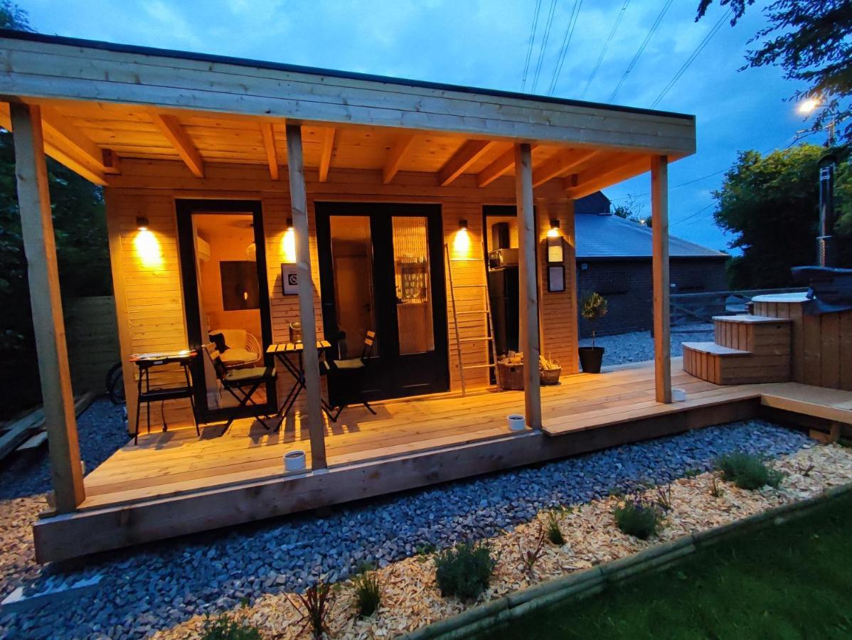 Au Pre De Mukky Villa Andenne Exterior photo