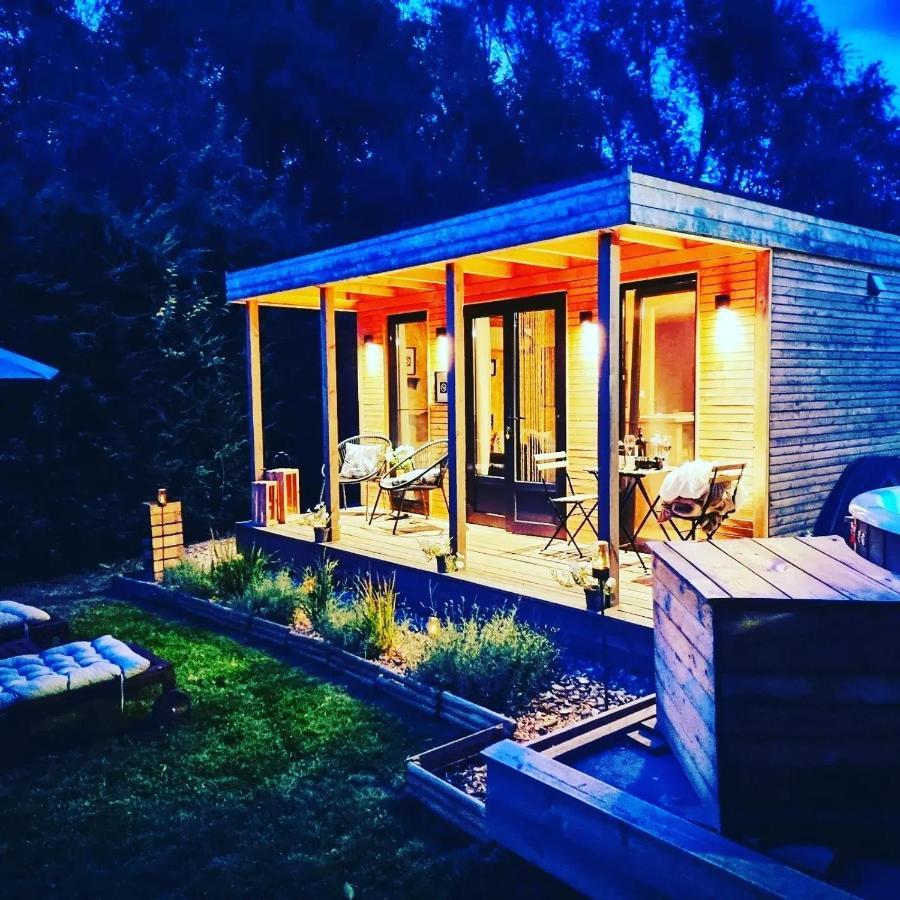 Au Pre De Mukky Villa Andenne Exterior photo